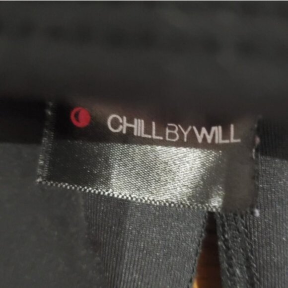 CHILL by WILL•Ankle Leggings with Cut-out Waist- XS - Picture 9 of 13